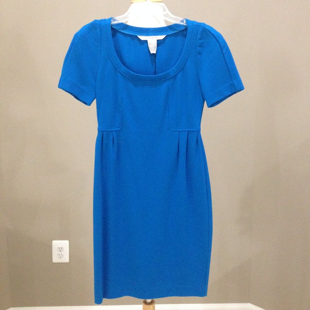 Authentic Diane von Furstenberg Linnie dress in blue LIKE NEW